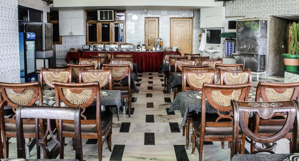 Hotel Arpit Palace Delhi  Buitenkant foto