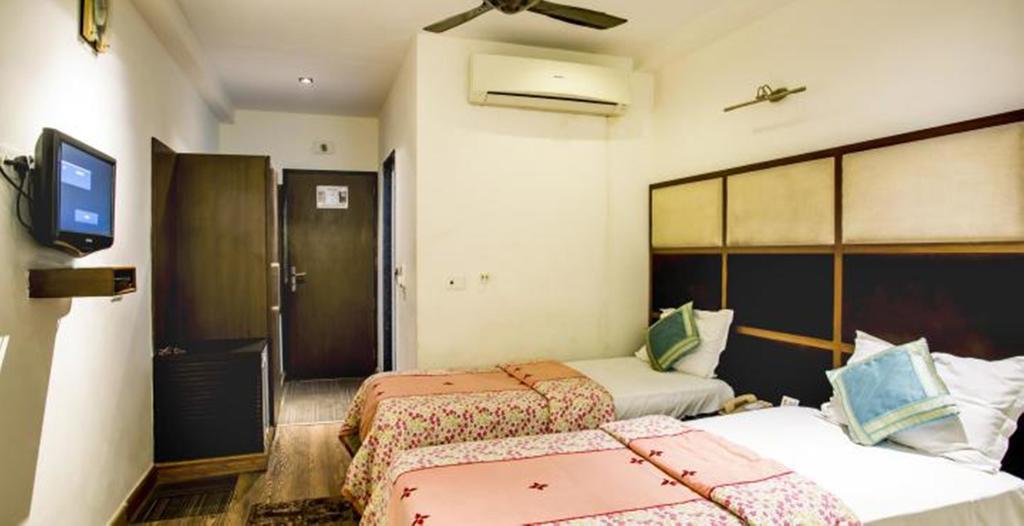 Hotel Arpit Palace Delhi  Buitenkant foto